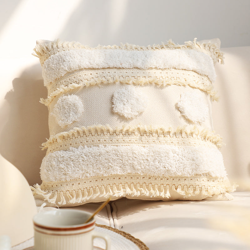 Capa tufada creme com riscas