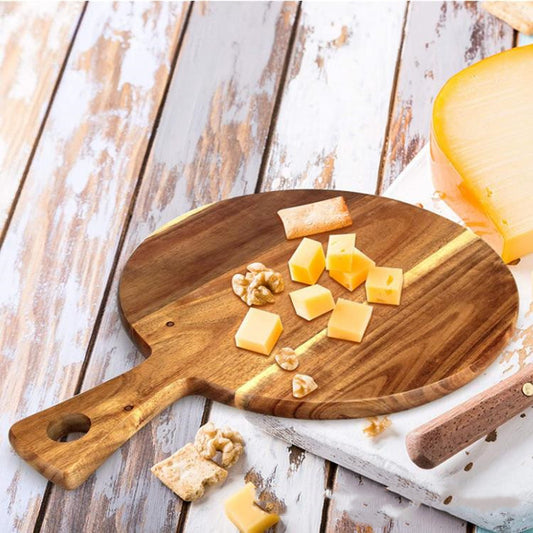 Soothera Serving Board — tábua redonda de acácia com queijos